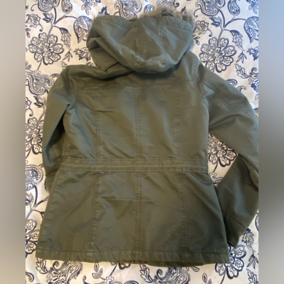 Retro Roots winter Jacket - Picture 2 of 5